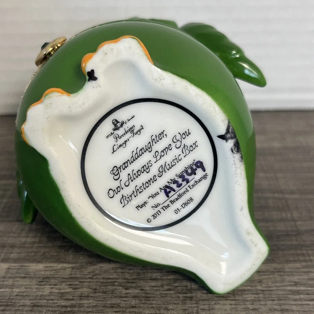 Bradford Exchange Granddaughter Owl Always Love You Birthstone Trinket Music Box